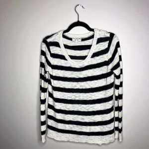 💍 Pink Rose Black & Cream Striped Sweater Large